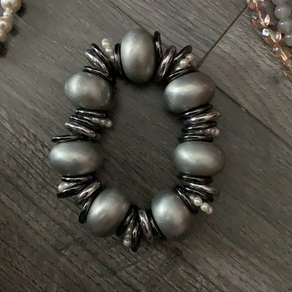 Jewelry Lot 5 bracelets - Picture 4 of 7